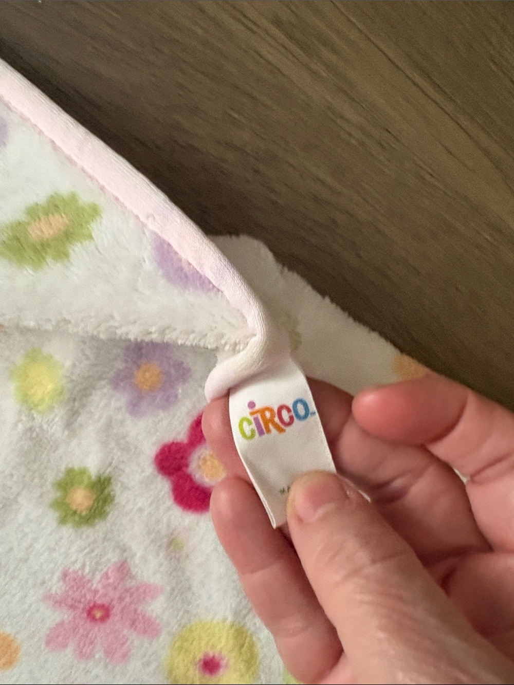 Circo Pastel Checkered Baby Blanket Pink Blue Yellow Green White set of blankets - Picture 7 of 9